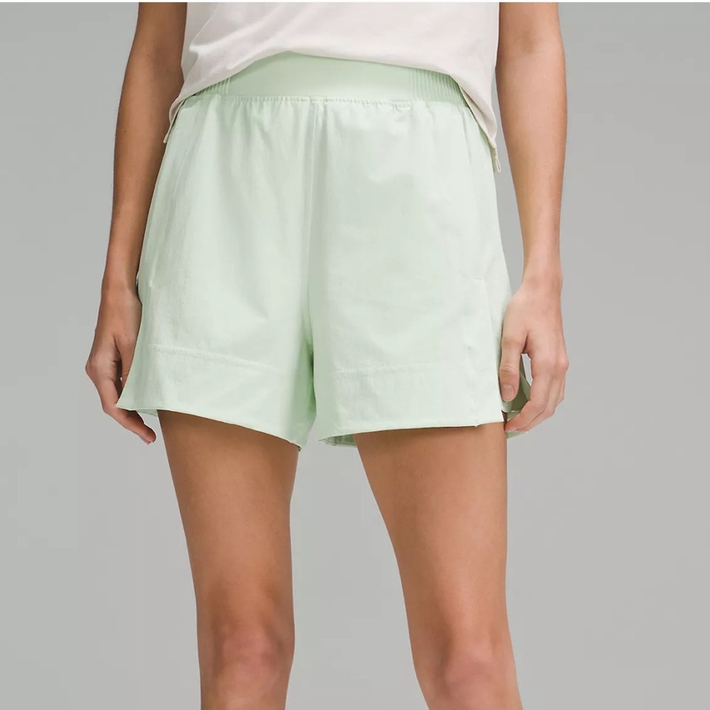 NWT LULULEMON Cinchable Waist HR Woven Short 3.5” XS